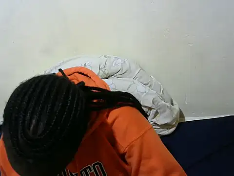 Snapshot of Thicky_kyla chatting on December 2025 03:16:02 PM Thicky kyla online show from December 2025 03:16:02 PM