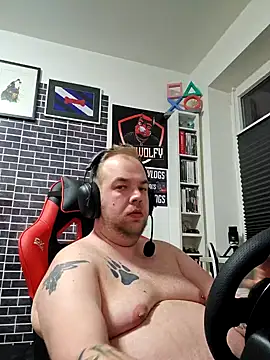 Snapshot of PupW0lfy chatting on January 2025 04:55:01 PM PupW0lfy online show from January 2025 04:55:01 PM