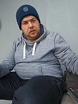 Snapshot of PupW0lfy chatting on January 2025 11:24:01 AM PupW0lfy online show from January 2025 11:24:01 AM