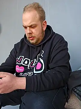 Snapshot of PupW0lfy chatting on January 2025 11:46:01 AM PupW0lfy online show from January 2025 11:46:01 AM