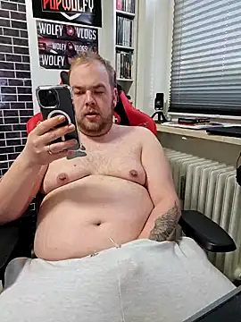 Snapshot of PupW0lfy chatting on January 2025 07:28:01 AM PupW0lfy online show from January 2025 07:28:01 AM