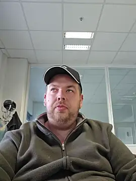 Snapshot of PupW0lfy chatting on October 2025 07:42:02 AM PupW0lfy online show from October 2025 07:42:02 AM