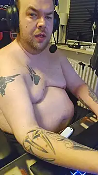 Snapshot of PupW0lfy chatting on February 2026 07:20:01 PM PupW0lfy online show from February 2026 07:20:01 PM