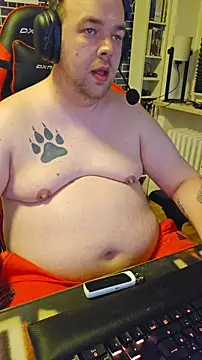 Snapshot of PupW0lfy chatting on February 2026 06:37:02 PM PupW0lfy online show from February 2026 06:37:02 PM