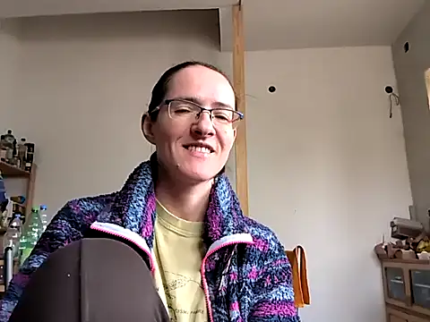 Snapshot of Milky_hairy_mommy chatting on February 2025 07:23:02 AM Milky hairy mommy online show from February 2025 07:23:02 AM