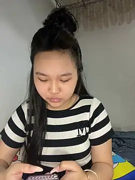 Odette68 online show from July 2026 03:44:01 AM