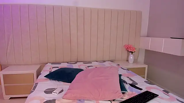 Snapshot of Littleolivia_ chatting on March 2026 01:51:01 PM Littleolivia online show from March 2026 01:51:01 PM