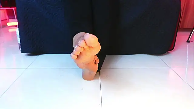 selena rogue online show from February 2025 09:45:02 PM