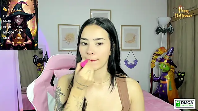 Veronica isaza   online show from October 2025 12:02:02 PM