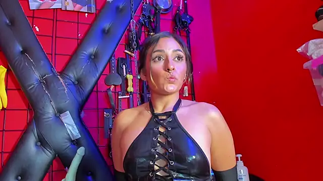 Madame pain  online show from January 2025 06:14:01 PM