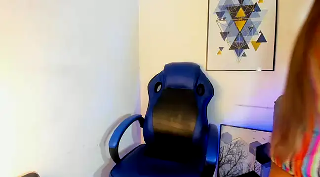 Snapshot of mia_foxts chatting on February 2025 12:16:01 AM mia foxts online show from February 2025 12:16:01 AM