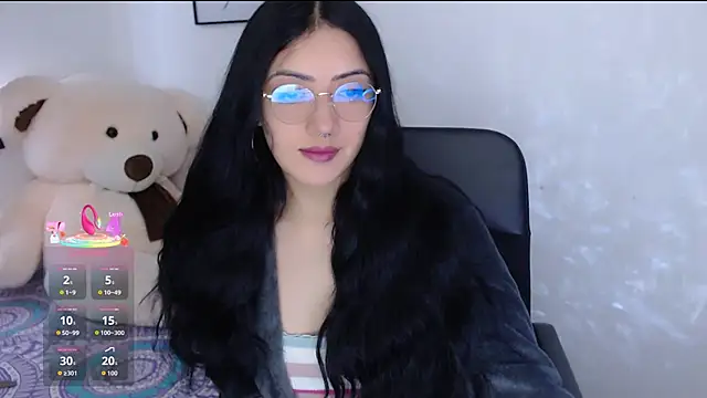 Snapshot of Suzanne_abbey chatting on October 2025 09:47:02 PM Suzanne abbey online show from October 2025 09:47:02 PM