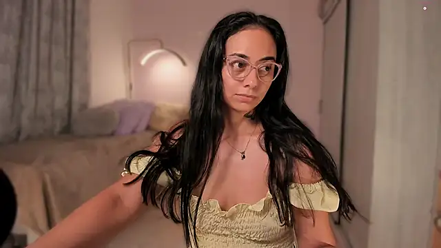 Snapshot of Aleja24Evans chatting on March 2026 01:33:02 AM Aleja24Evans online show from March 2026 01:33:02 AM