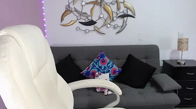 NicoleKitty  online show from December 2024 09:26:01 PM