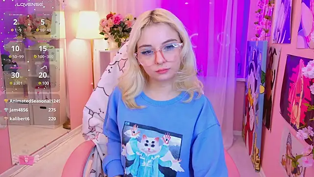 Coconut Mia online show from March 2025 03:43:02 AM