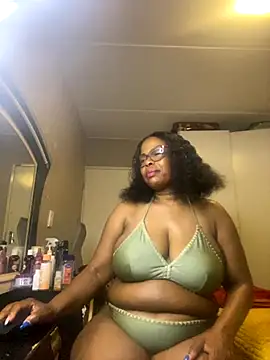 Nomthie online show from September 2025 05:37:01 PM