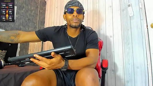 Snapshot of RicoBrown777_ chatting on January 2025 03:16:01 AM RicoBrown777 online show from January 2025 03:16:01 AM