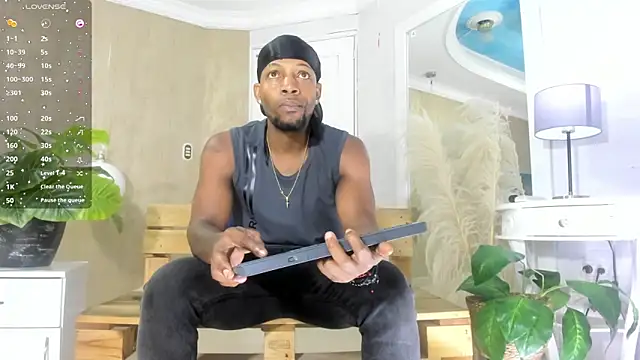 Snapshot of RicoBrown777_ chatting on July 2026 03:56:02 AM RicoBrown777 online show from July 2026 03:56:02 AM