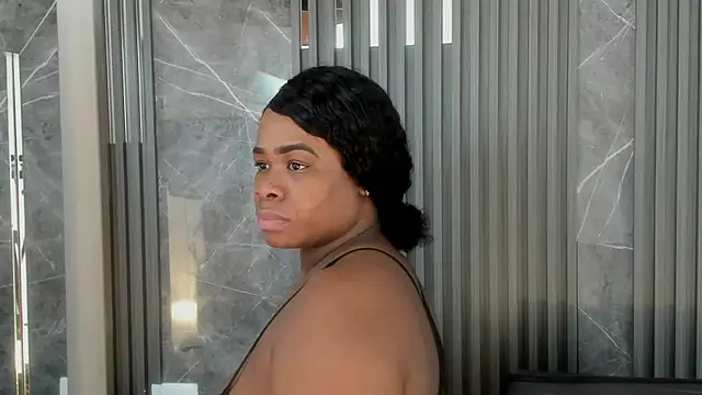 Snapshot of SaraiEvans chatting on January 2025 03:23:01 AM SaraiEvans online show from January 2025 03:23:01 AM