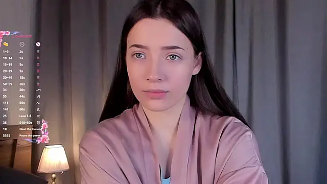 Snapshot of LowOncoming chatting on January 2025 01:06:01 AM LowOncoming online show from January 2025 01:06:01 AM