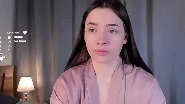 Snapshot of LowOncoming chatting on January 2025 01:06:01 AM LowOncoming online show from January 2025 01:06:01 AM