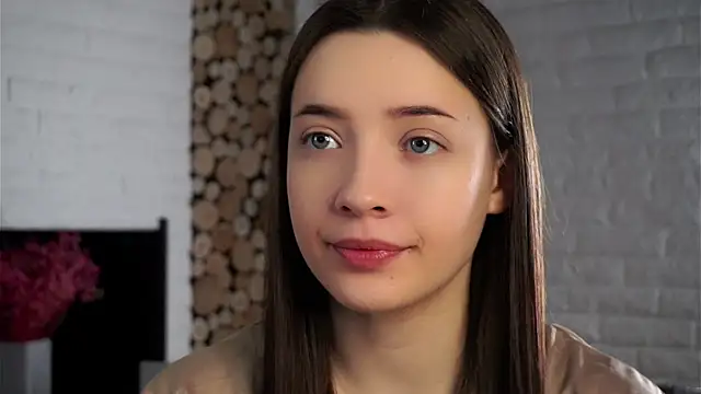 Snapshot of LowOncoming chatting on February 2025 01:45:02 AM LowOncoming online show from February 2025 01:45:02 AM