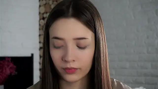 Snapshot of LowOncoming chatting on February 2025 01:37:01 AM LowOncoming online show from February 2025 01:37:01 AM