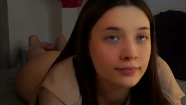 Snapshot of LowOncoming chatting on February 2025 07:27:02 AM LowOncoming online show from February 2025 07:27:02 AM