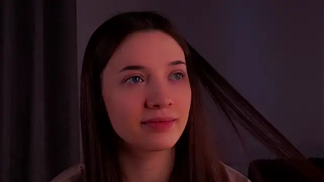 Snapshot of LowOncoming chatting on February 2025 01:32:01 AM LowOncoming online show from February 2025 01:32:01 AM