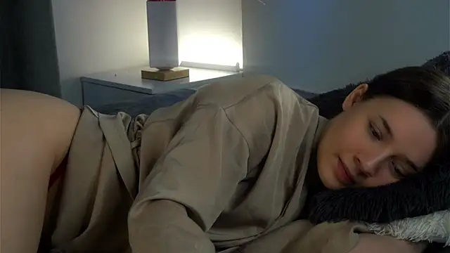 Snapshot of LowOncoming chatting on February 2025 04:23:02 AM LowOncoming online show from February 2025 04:23:02 AM