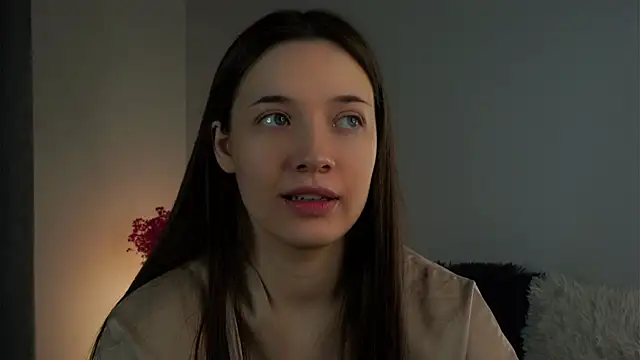 Snapshot of LowOncoming chatting on February 2025 12:38:02 AM LowOncoming online show from February 2025 12:38:02 AM