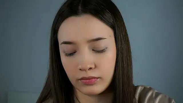 Snapshot of LowOncoming chatting on March 2025 01:36:02 AM LowOncoming online show from March 2025 01:36:02 AM