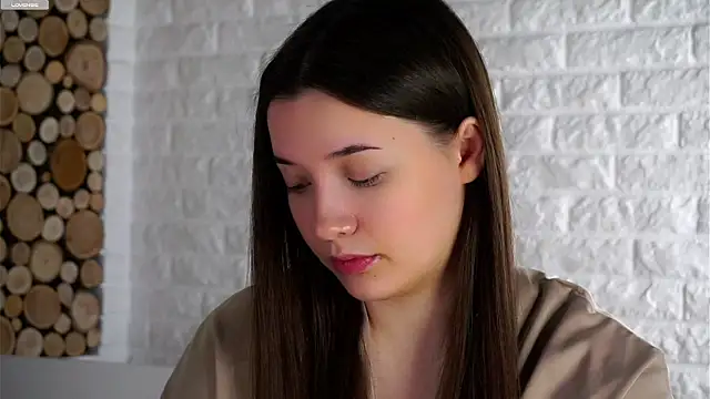 Snapshot of LowOncoming chatting on October 2025 01:31:02 AM LowOncoming online show from October 2025 01:31:02 AM