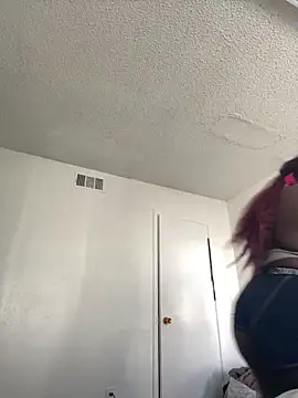 Snapshot of LillShayy chatting on October 2025 02:37:01 PM LillShayy online show from October 2025 02:37:01 PM