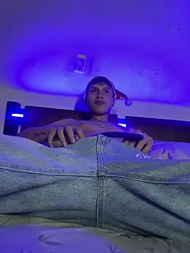 pipeynick online show from December 2024 11:43:02 PM