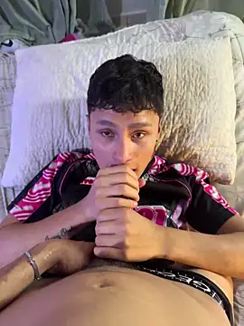 pipeynick online show from December 2024 10:09:02 PM