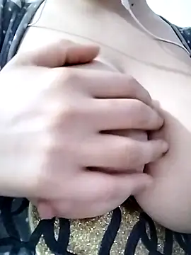 Snapshot of mohra30 chatting on February 2025 06:43:01 AM mohra30 online show from February 2025 06:43:01 AM