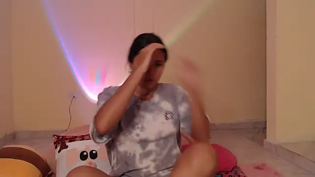  maiahairy  online show from December 2024 10:47:02 PM