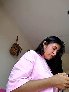  maiahairy  online show from November 2025 07:07:02 PM