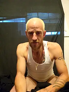 Snapshot of 5g4ever chatting on February 2025 09:14:01 PM 5g4ever online show from February 2025 09:14:01 PM