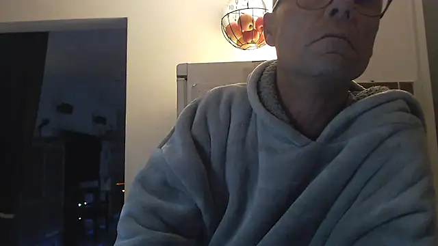 Nomi1612 online show from November 2025 08:18:01 PM