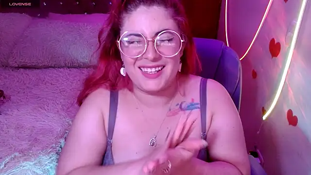 Snapshot of Azamy-12 chatting on February 2025 01:52:02 AM Azamy-12 online show from February 2025 01:52:02 AM