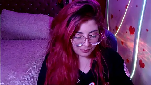 Snapshot of Azamy-12 chatting on February 2025 05:12:02 AM Azamy-12 online show from February 2025 05:12:02 AM