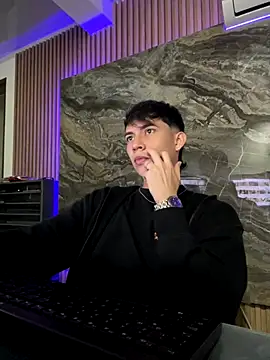 RyanGosslling  online show from December 2025 11:59:01 AM