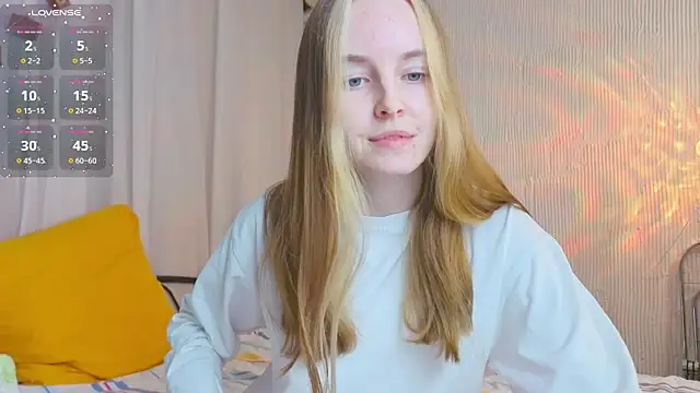 Snapshot of Wild__flowers chatting on April 2026 06:56:02 PM Wild flowers online show from April 2026 06:56:02 PM