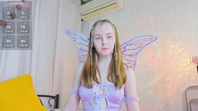 Snapshot of Wild__flowers chatting on April 2026 07:58:01 PM Wild flowers online show from April 2026 07:58:01 PM