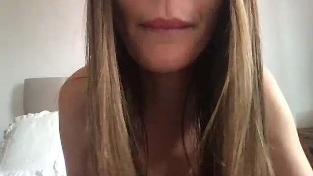 paolajonez online show from January 2025 06:59:01 PM