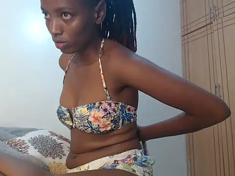 nanaswee online show from February 2025 02:31:02 PM