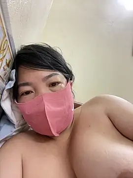 Snapshot of Hachi_Sweetbabie_ chatting on September 2025 10:31:01 AM Hachi Sweetbabie online show from September 2025 10:31:01 AM