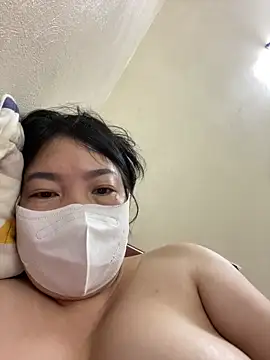 Snapshot of Hachi_Sweetbabie_ chatting on November 2025 09:39:01 PM Hachi Sweetbabie online show from November 2025 09:39:01 PM